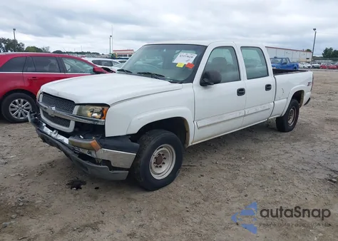 2004 Chevrolet Silverado 2500 Ls z USA, uszkodzony, nr VIN 1GCGK23U14F231947